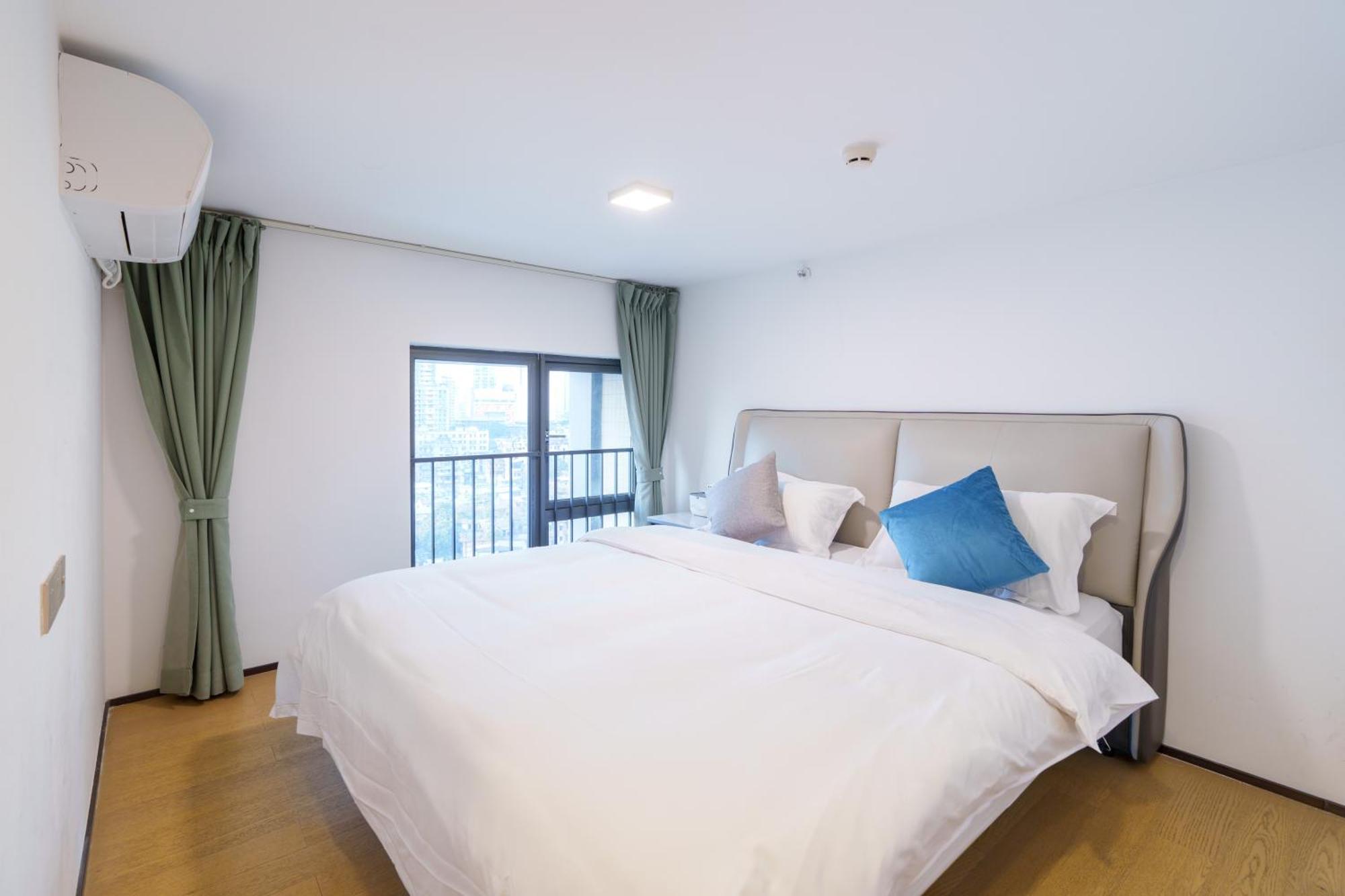 Sunny International Apartment From Beijing Road Canton Esterno foto